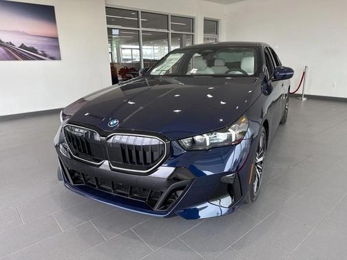 2026 BMW 550e xDrive