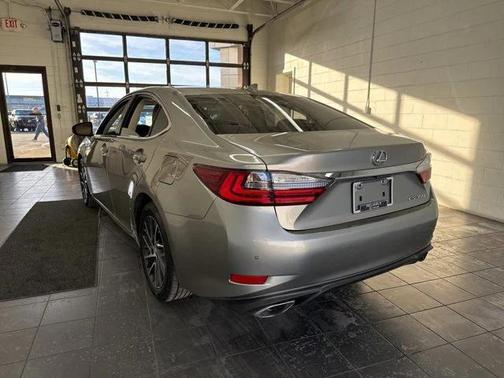 2016 Lexus ES 350 Base