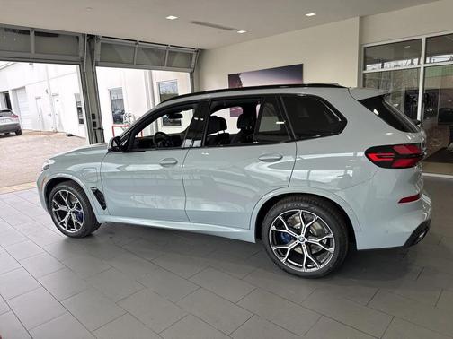 2026 BMW X5 PHEV xDrive50e