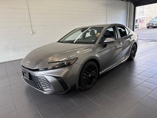 Heavy Metal 2025 Toyota Camry SE