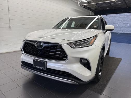 2021 Toyota Highlander Platinum