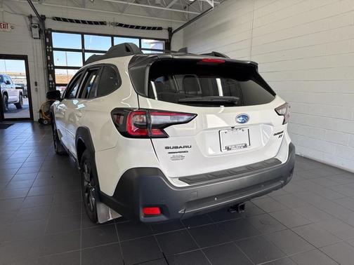 2025 Subaru Outback Onyx Edition XT