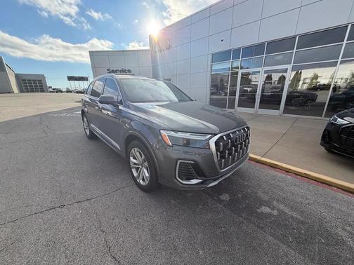 2025 Audi Q7 55 Premium Plus