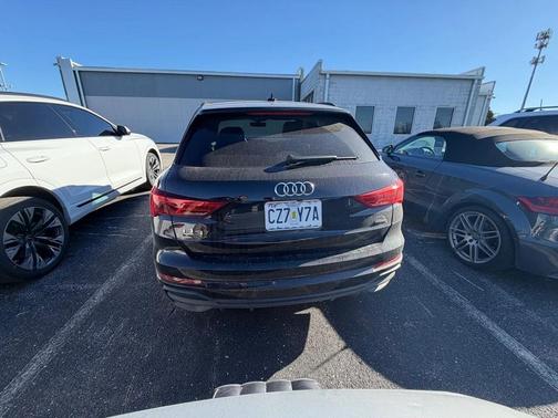 2024 Audi Q3 Premium 45 TFSI S line quattro Tiptronic