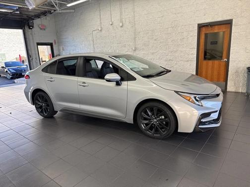 2026 Toyota Corolla Hybrid SE