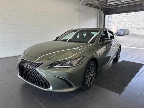 2025 Lexus ES 350 Base