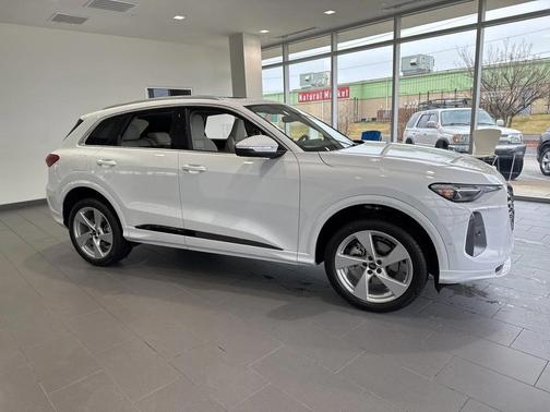 2025 Audi Q5 Premium Plus TFSI quattro S tronic