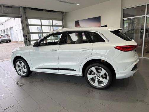 2025 Audi Q5 Premium Plus TFSI quattro S tronic