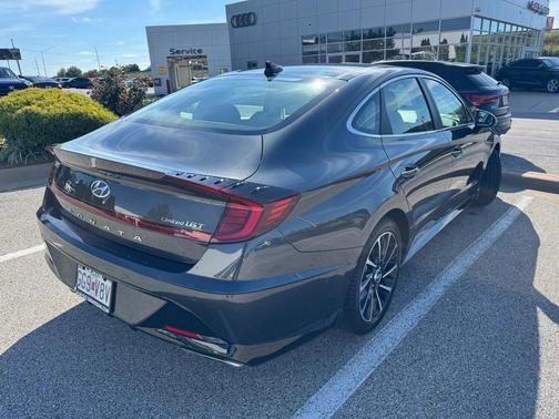 2021 Hyundai SONATA Limited