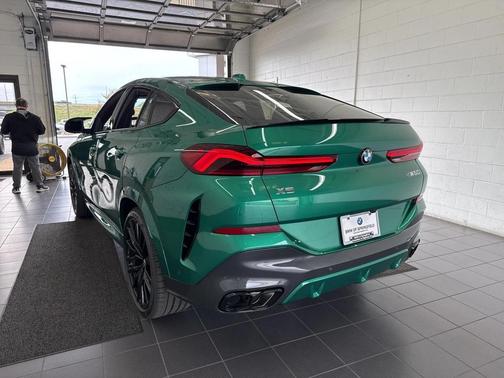 2026 BMW X6 M60i