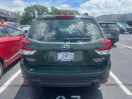 2023 Subaru Forester Base