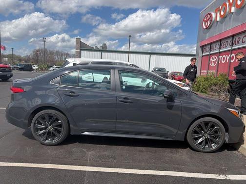 Black 2025 Toyota Corolla SE