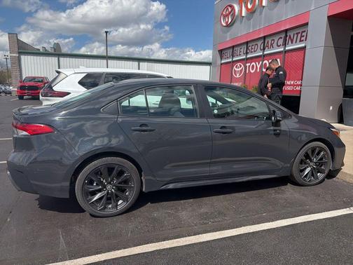 Black 2025 Toyota Corolla SE