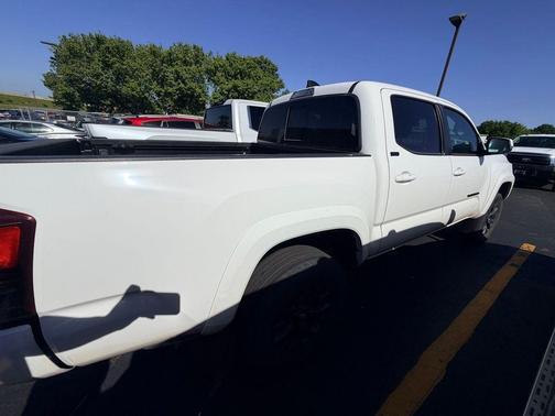 Ice Cap 2023 Toyota Tacoma SR5