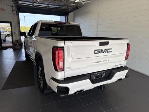 White Frost Tricoat 2024 GMC Sierra 1500 Denali Ultimate
