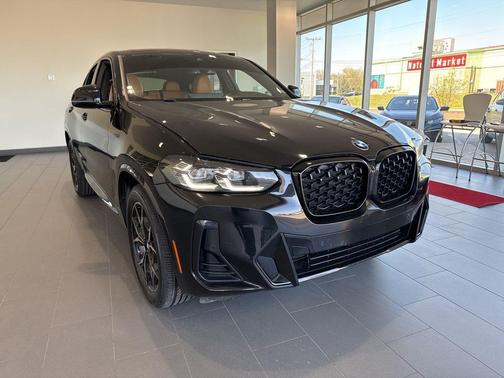 Black Sapphire Metallic 2024 BMW X4 xDrive30i