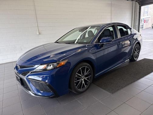 Blue 2023 Toyota Camry SE