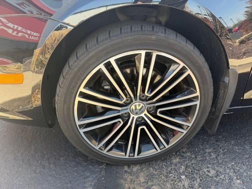 2014 Volkswagen Eos Sport