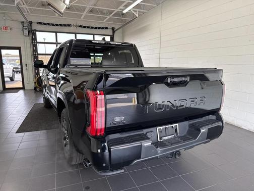 2023 Toyota Tundra Platinum
