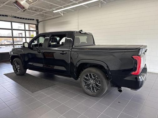 2023 Toyota Tundra Platinum