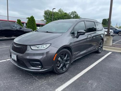 2021 Chrysler Pacifica Touring L
