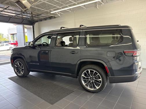 2022 Jeep Wagoneer Series III 4x4