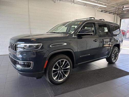 2022 Jeep Wagoneer Series III 4x4