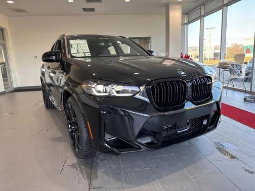2025 BMW X4 M AWD