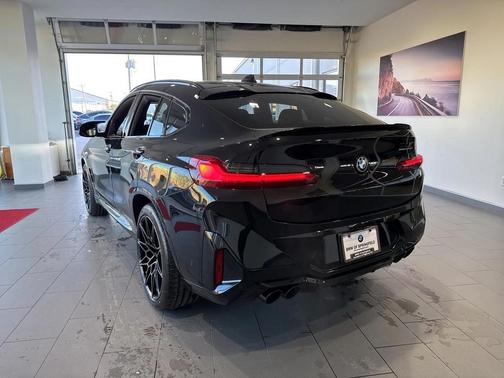 2025 BMW X4 M AWD