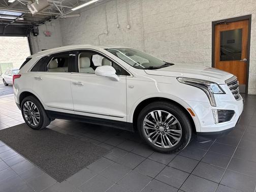 2018 Cadillac XT5 Premium Luxury