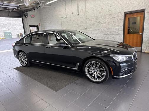 2018 BMW 740 xDrive