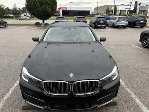 2018 BMW 740 xDrive