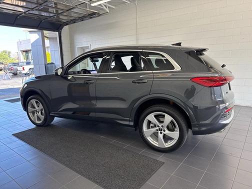2025 Audi Q5 Premium Plus