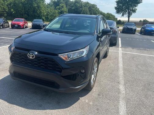 2021 Toyota RAV4 XLE Premium