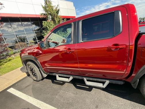 Cardinal Red Metallic Tricoat 2023 Nissan Frontier PRO-X