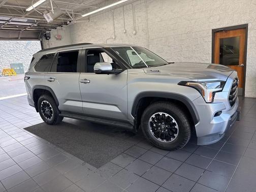 2025 Toyota Sequoia SR5