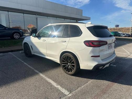 2023 BMW X5 xDrive40i