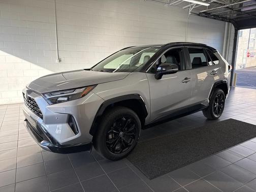 2024 Toyota RAV4 Hybrid SE