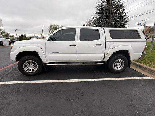 2015 Toyota Tacoma Base