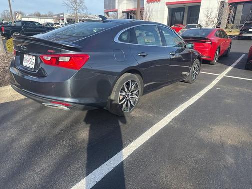 2021 Chevrolet Malibu FWD RS