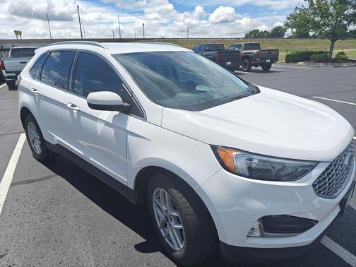 Oxford White 2024 Ford Edge SEL