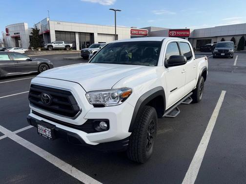 2023 Toyota Tacoma SR5
