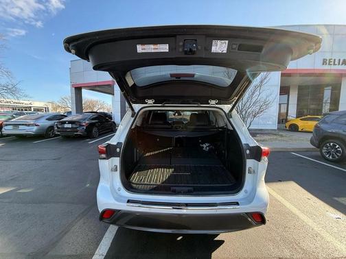 2023 Toyota Highlander Hybrid Limited