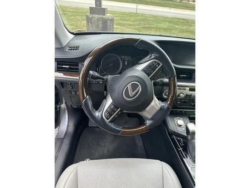 2016 Lexus ES 350 Base