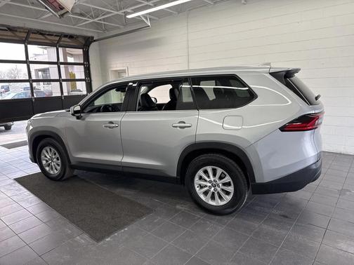 2025 Toyota Grand Highlander XLE