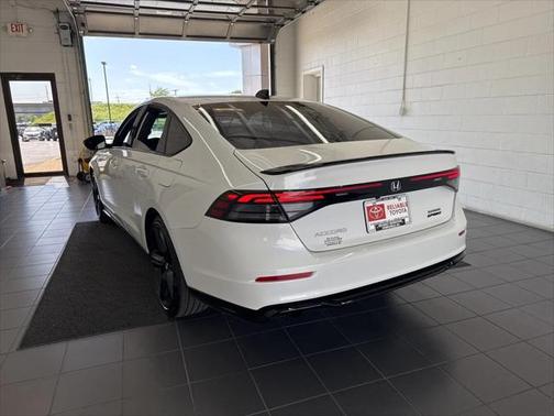 2025 Honda Accord Hybrid Base