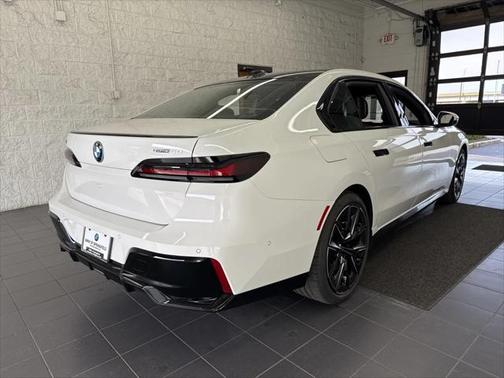 2025 BMW i7 eDrive50