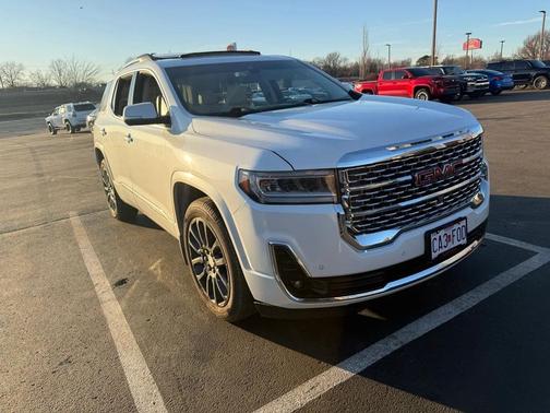 2020 GMC Acadia Denali
