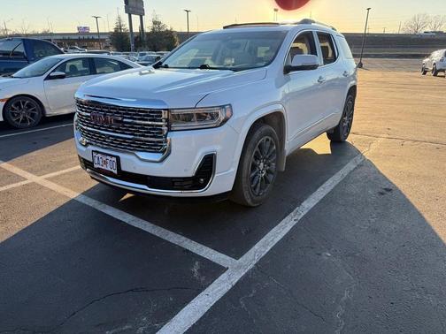 2020 GMC Acadia Denali