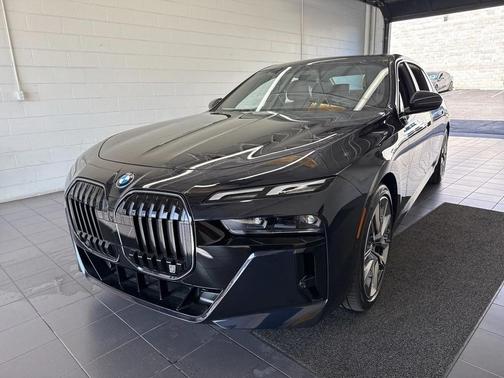 2025 BMW i7 xDrive60